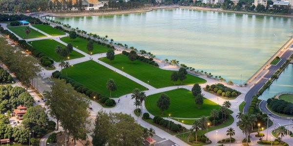 LINE_ALBUM_Ai Generate_250408_1